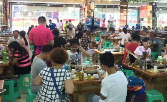 租金漲10倍，串串4角生意怎么做？揭秘重慶最老串串年收100萬