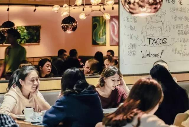 天吶！他開了60多家店，竟然1道菜也不會(huì)做|餐飲界