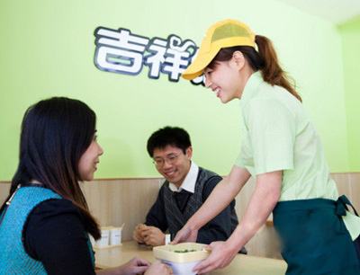 吉祥餛飩董事長張彪：從3個(gè)人到1萬多人，加盟之路是這樣走出來的|餐飲界