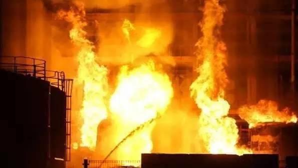 警示！餐館發(fā)生爆炸老板身亡，原因竟是用了它！