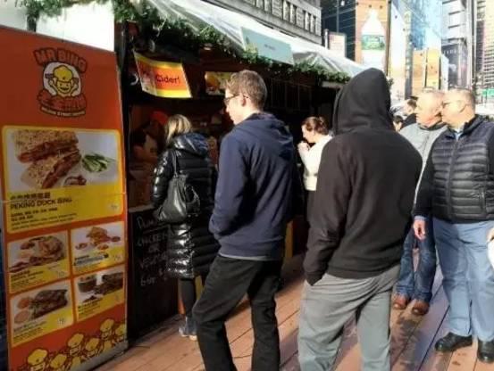投行副總裁辭職賣煎餅！100元一個，紐約人還紛紛排隊？|餐飲界
