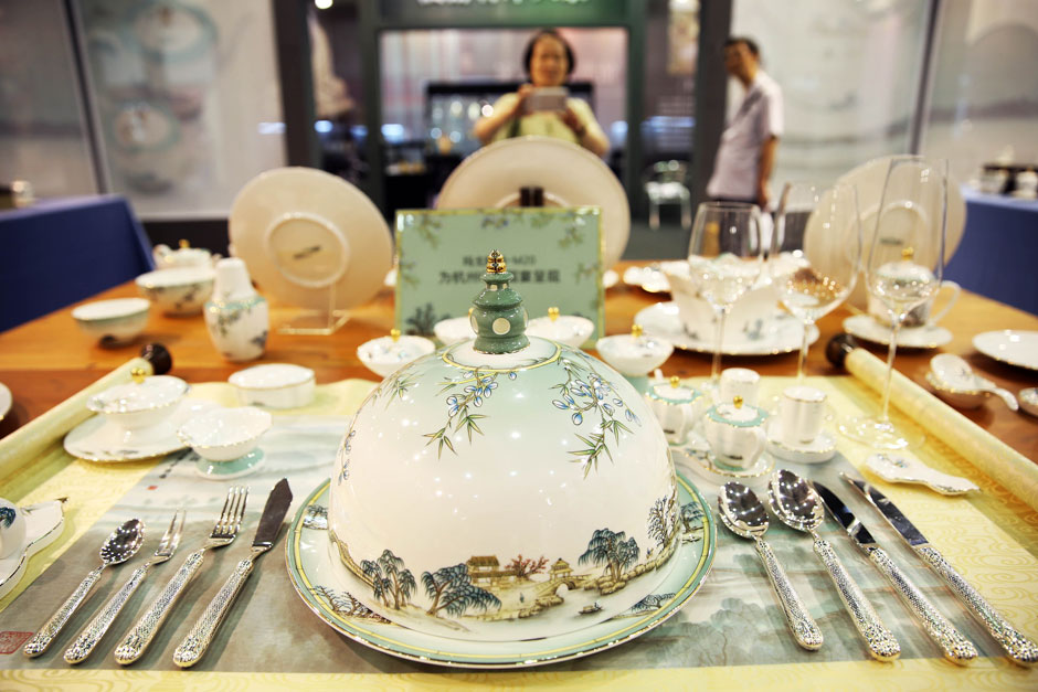 從燒錢玩高端變成走心搞文創(chuàng)，訂制餐具成業(yè)界新趨勢