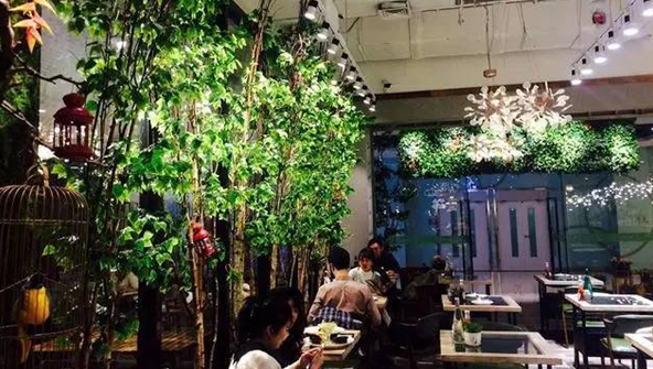 餐飲又一新業(yè)態(tài)？“生產(chǎn)基地+中央廚房+餐飲門店”能玩轉(zhuǎn)嗎？|餐飲界