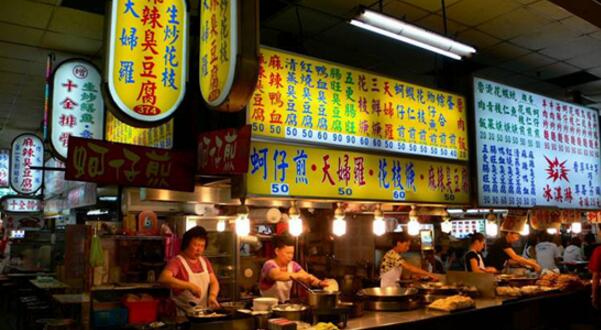 上海多區(qū)探索小餐飲備案制 情與法如何平衡？