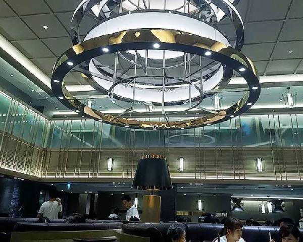 海底撈、小肥羊全面“入侵”日本，這畫風怎么回事？