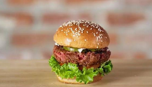人造牛肉價(jià)格四年降了 96%，但還要 3.7 萬(wàn)元一斤
