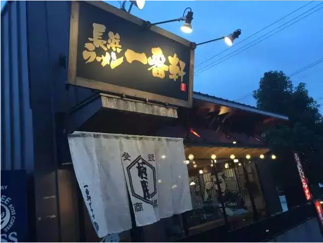 這家小店靠這6個(gè)秘訣，30個(gè)座位日流水2萬|餐飲界