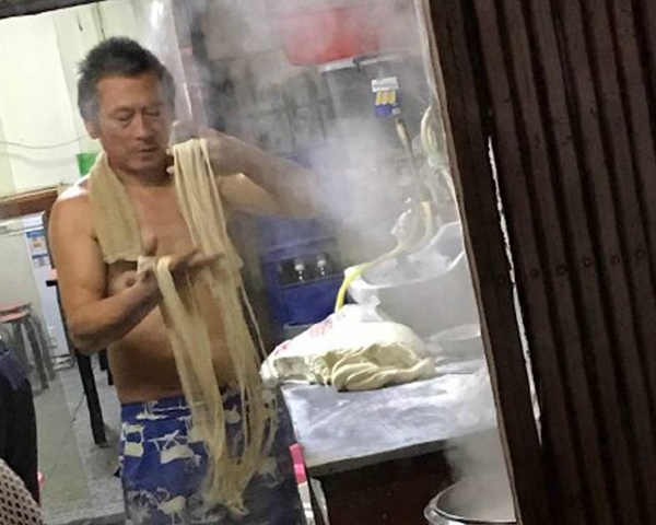 驚動(dòng)美食大V和《男人裝》的“京城第一拉面”，竟只要10塊錢(qián)一碗？|餐飲界
