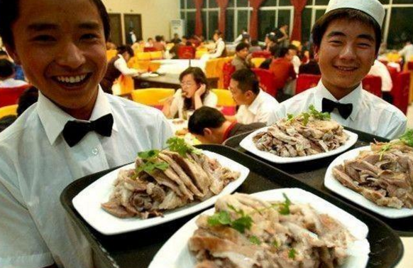 得消費(fèi)者得天下！餐飲老板趕緊跟上這三大趨勢(shì)