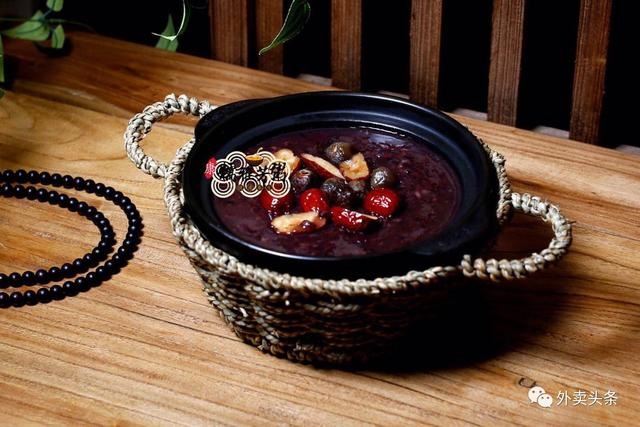 從無人問津，到餓了么、美團(tuán)上的爆品，如何憑一碗粥拿到晉級牌