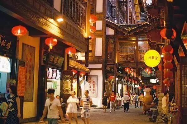 開業(yè)不久虧損50萬，美食街選址的那些坑！