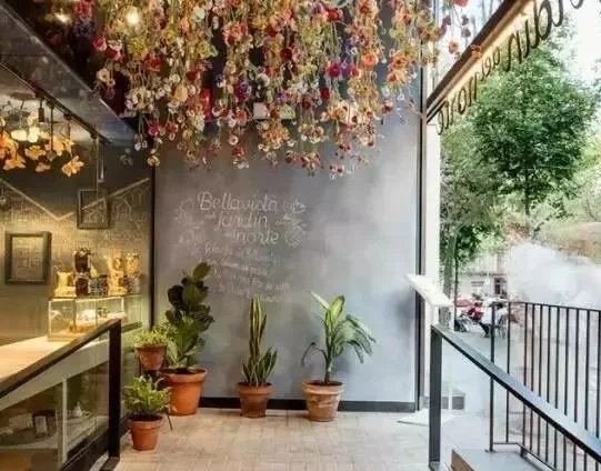 為什么燈光亮的餐廳反而生意不好？餐廳照明的門道你懂多少？