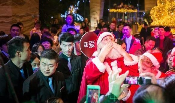 2017年節(jié)日營(yíng)銷最后狂歡｜除了圣誕，餐飲人還有哪些熱點(diǎn)可追？