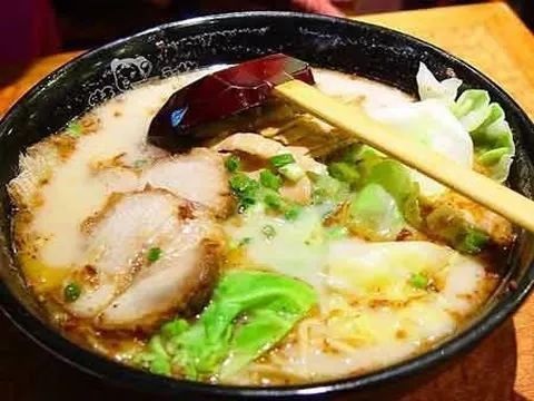 “5年千店”計(jì)劃泡湯、業(yè)績連續(xù)3年下滑，味千拉面為何身陷“中年危機(jī)”？
