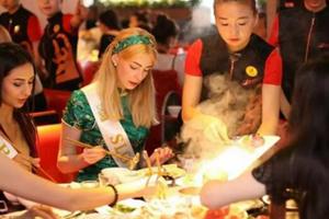 2小時(shí)2500個(gè)訂位，這輪海外開餐廳的市場(chǎng)到底有多大？|餐飲界