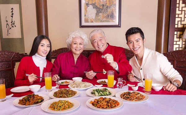 年夜飯變成了“年夜煩”，你怎么看？