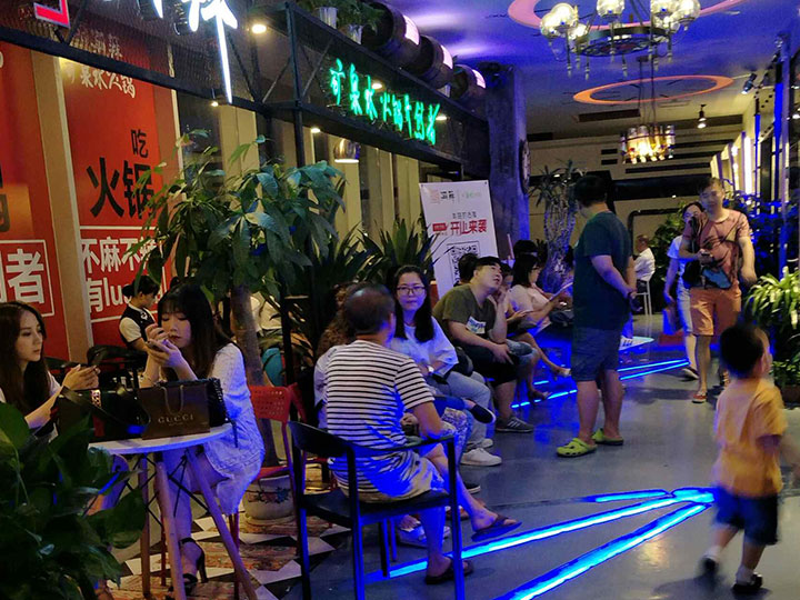 面對眾多火鍋品牌，火鍋加盟商如何確定哪個(gè)才是正確的選擇