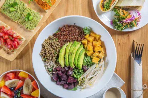 成都餐飲業(yè)刮起輕食風 下一個風口？