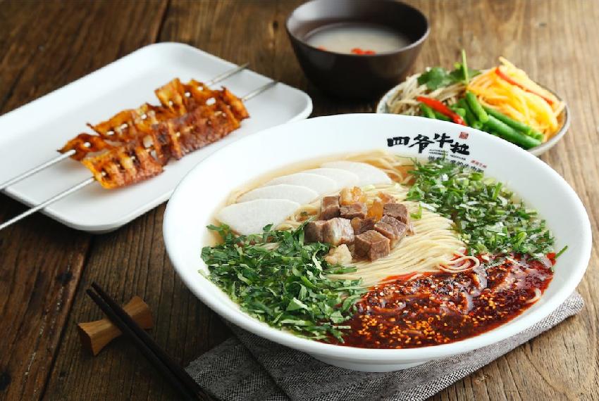 如何優(yōu)雅地吃掉一碗正經(jīng)牛肉面？