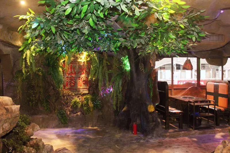 開在溶洞里的火鍋店，日流水2萬(wàn)5