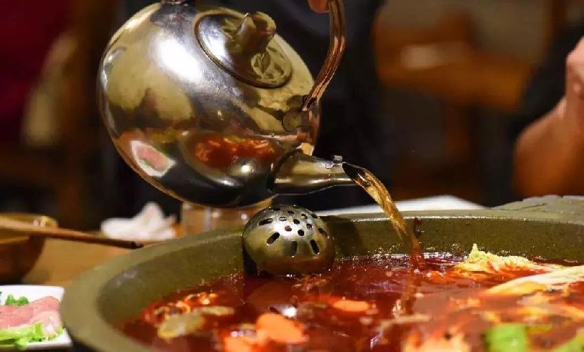 茶飲，火鍋店不可或缺的“主菜”