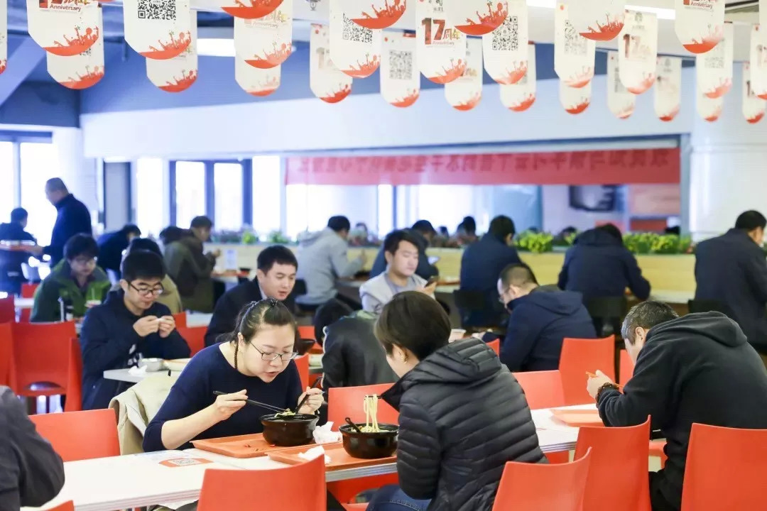 洗牌在即，品牌化團餐“入伙”正當時？ | 餐見