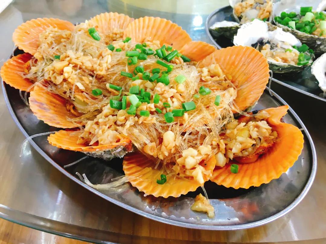 餐飲大事件201期｜瑞幸咖啡開賣口紅、面膜；必勝客或關(guān)店300家；海底撈進軍“團餐”|餐飲界