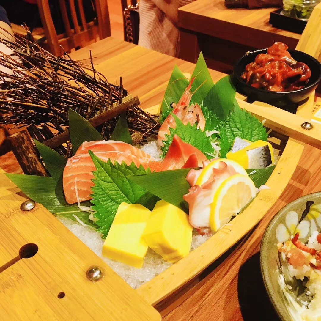 餐飲大事件220期 |瑞幸咖啡重新放開加盟、阿里巴巴本地生活全資收購(gòu)美味不用等、Angelababy官宣成都開火鍋店|餐飲界