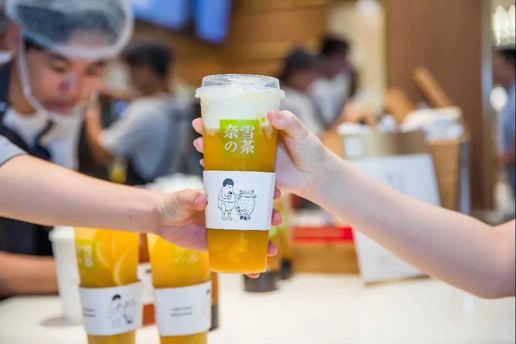 閉店的茶顏，焦慮的新茶飲