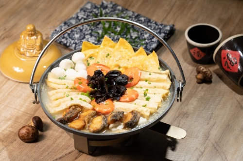 制霸新春朋友圈的蟹狀元年夜飯來了！
