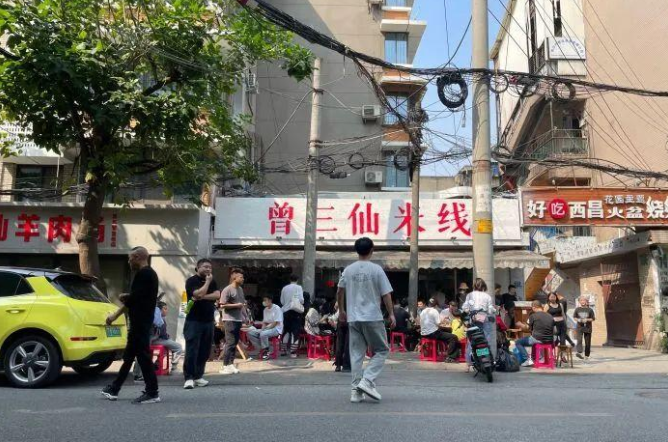 日營業(yè)額2萬的米線店，有哪些過人之處？|餐飲界