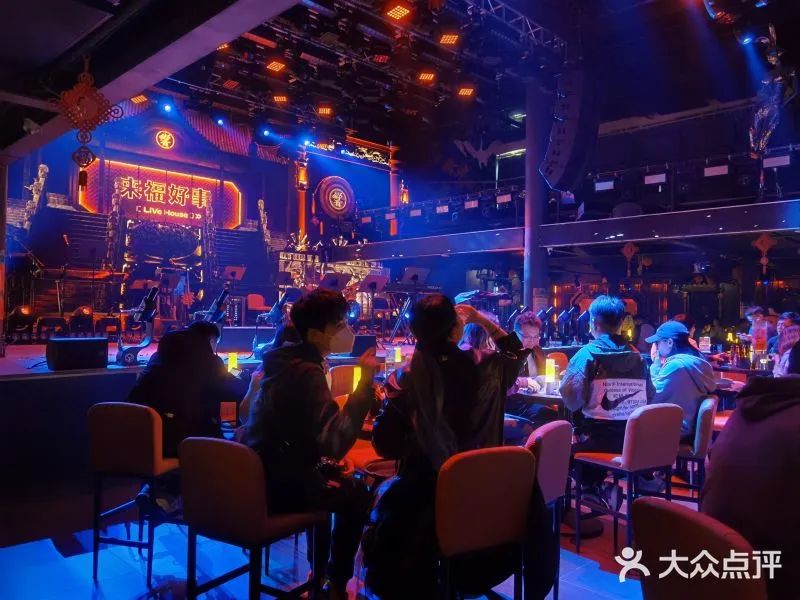 帶動商圈人流增幅50% 這家Live house靠什么？|餐飲界