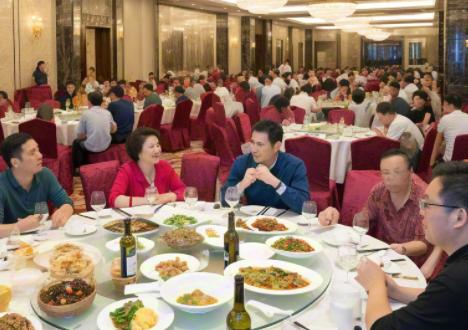 窮鬼套餐遍地開花，商家如何在價(jià)格戰(zhàn)中突圍？