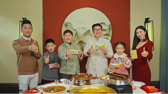 春節(jié)爆火出圈！天冰這波操作太驚艷